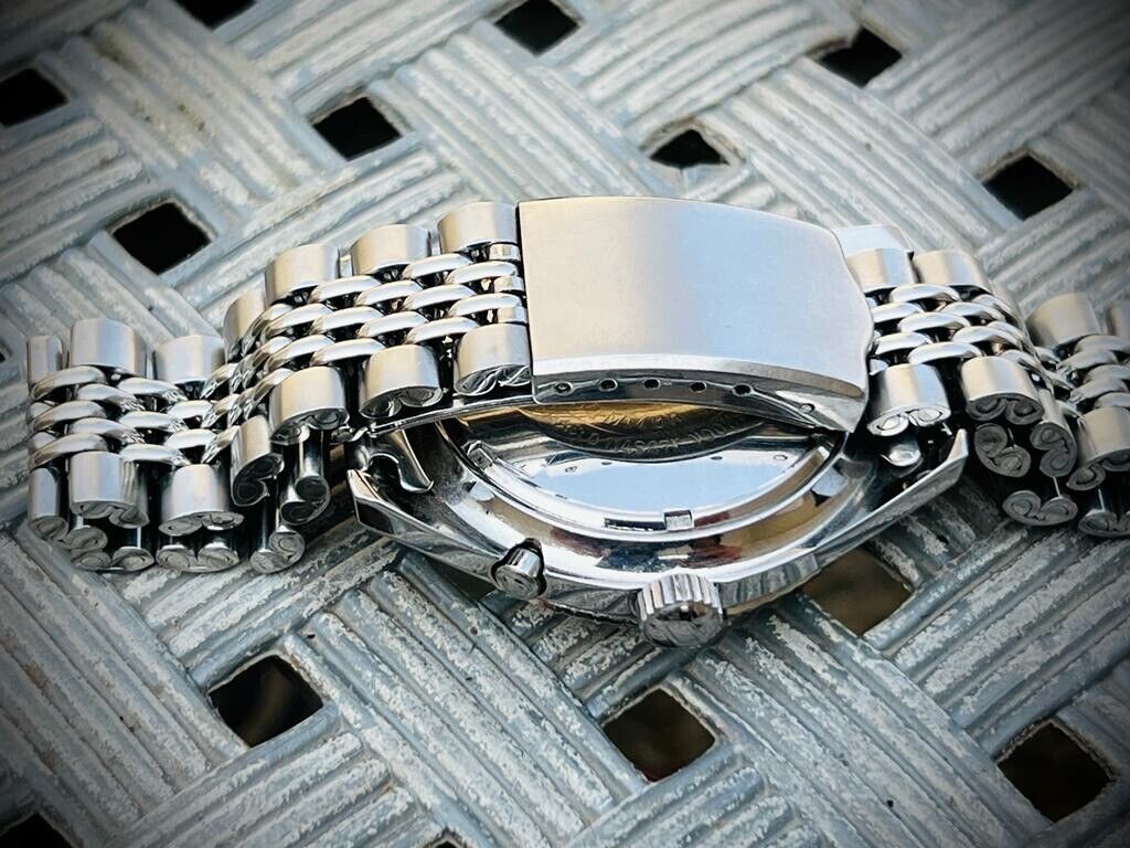 Vintage Weekly Auto Orient AAA 21 Jewels Automatic Beautiful Dial Gents Watch - Grab A Watch Co