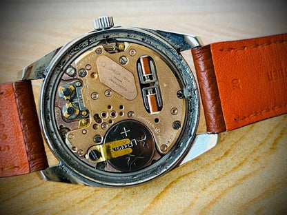 Vintage Omega Seamaster Chronometer Electronic f300Hz Mens Watch 37mm 198.001