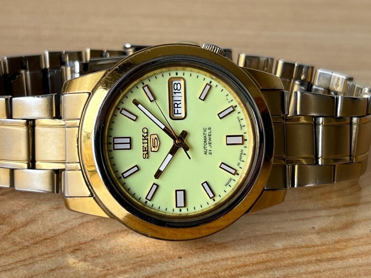 Seiko 5 7S26-02W0 Lume Dial Automatic 21 Jewels 39mm Men’s Watch