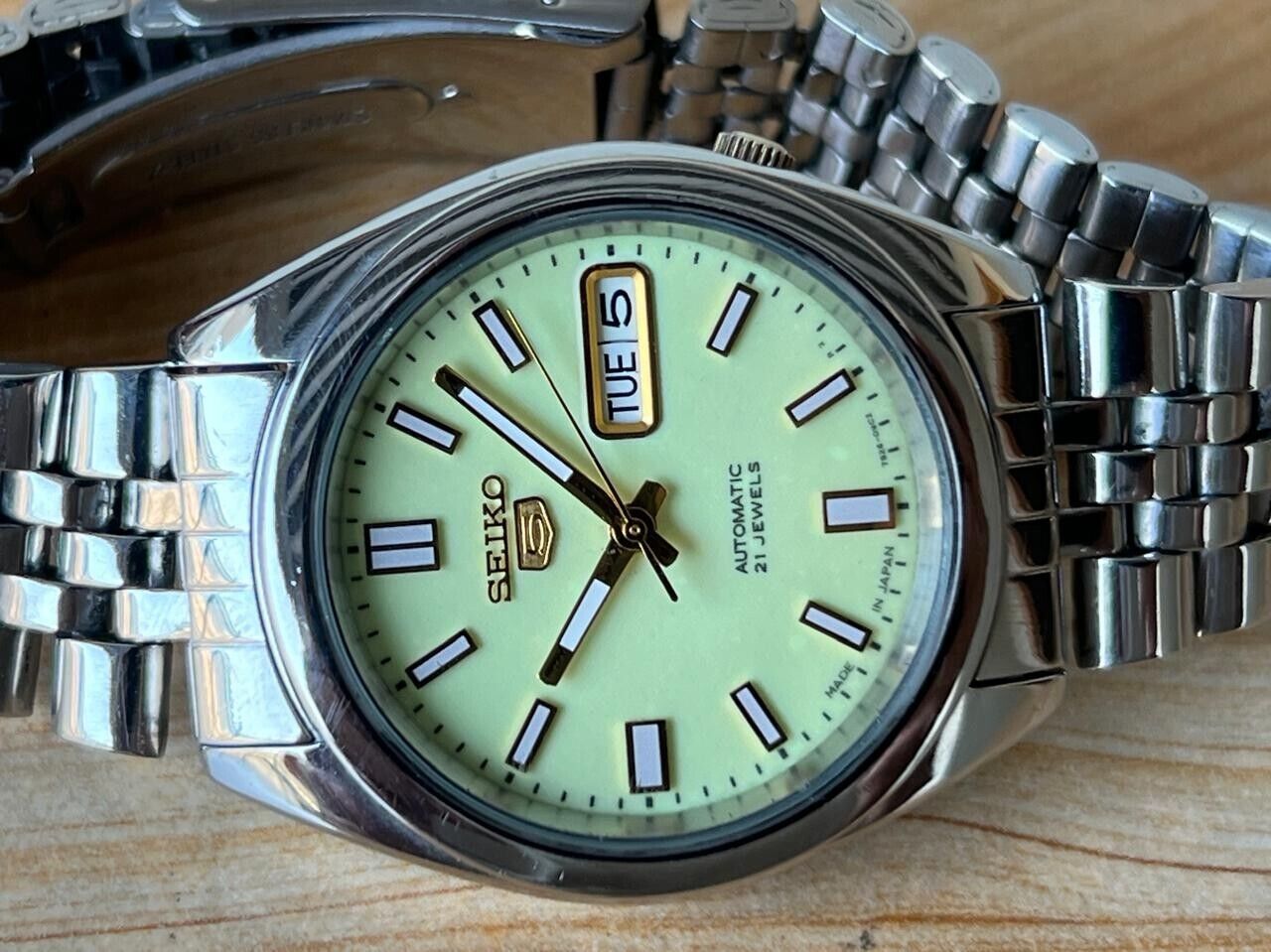 Seiko 5 Lume Dial 7s26-00x0 Automatic 37mm Men’s Watch, Perfect