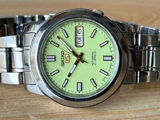Seiko 5 Lume Dial 7s26-02w0 Automatic 21 Jewels 39mm Men’s Watch, Perfect