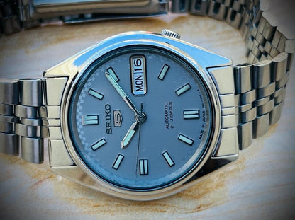 Vintage Seiko 5 Automatic Grey Dial 21 Jewels 7s26-6000 Japan 34mm