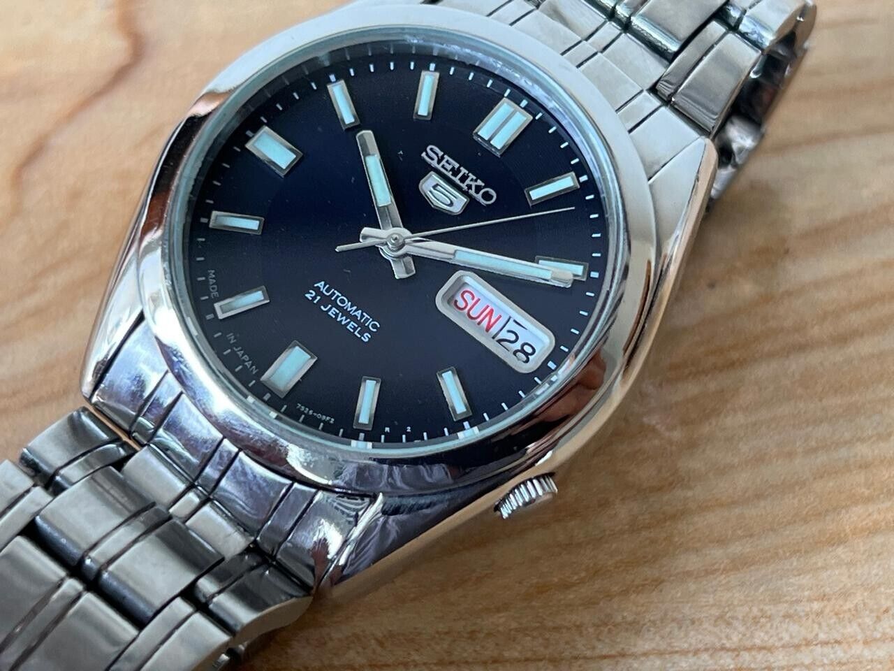 Seiko 5 7S26-00X0 Blue Dial Automatic 21 Jewels 36mm Men’s Watch, Perfect