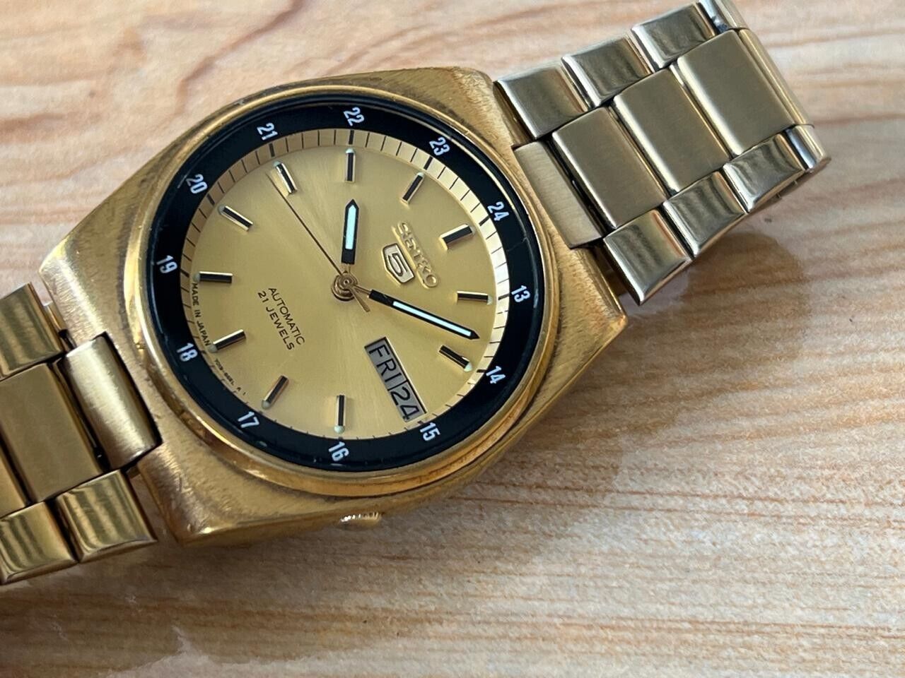 Vintage Seiko 5 Railway Gold Dial 7019-8281 Automatic 36mm Men’s Watch, Perfect