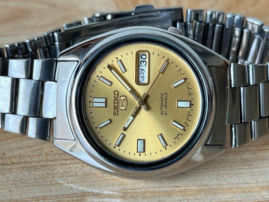 Seiko 5 Gold Dial 7s26 Automatic 21 Jewels 37mm Men’s Watch, Perfect