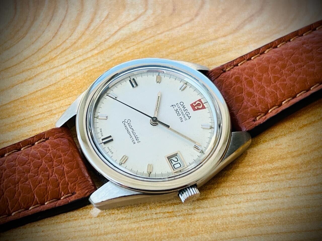Vintage Omega Seamaster Chronometer Electronic f300Hz Mens Watch 37mm 198.001