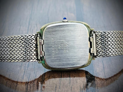 Beautiful Rado Elegance 31mm Ultra Slim Quartz Unisex Watch Swiss Made - Grab A Watch Co