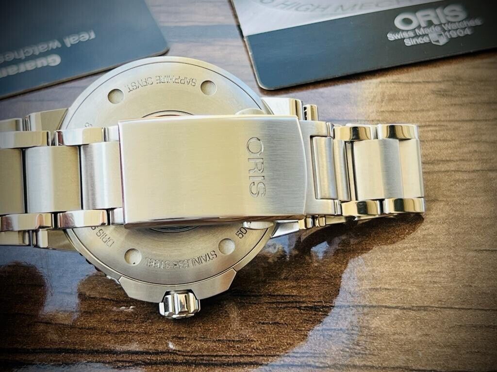 Oris Aquis 500m Blue Divers 46mm Sub Second Mens Watch RRP $3700 With Papers - Grab A Watch Co