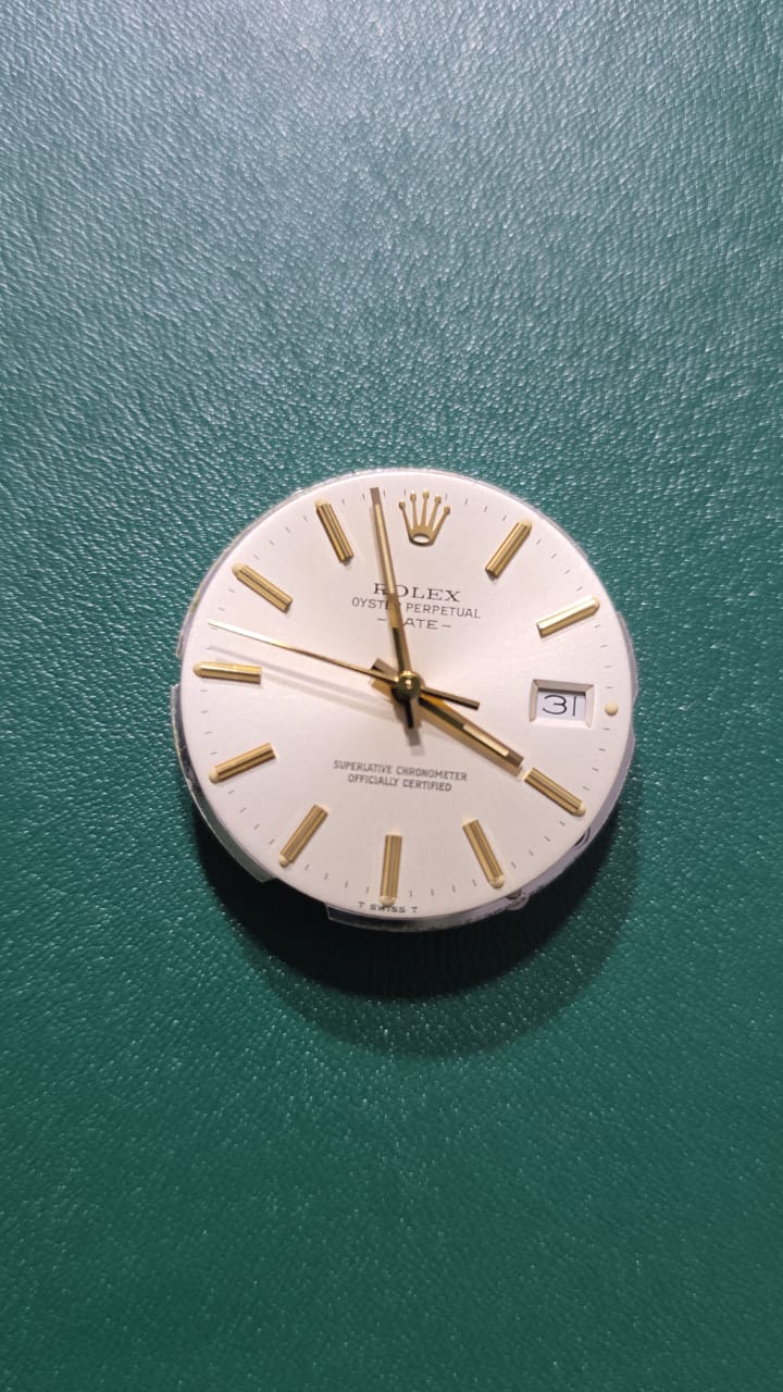 Vintage Rolex Oyster Perpetual Date 18k Gold 15053 Automatic 34mm Mens Watch