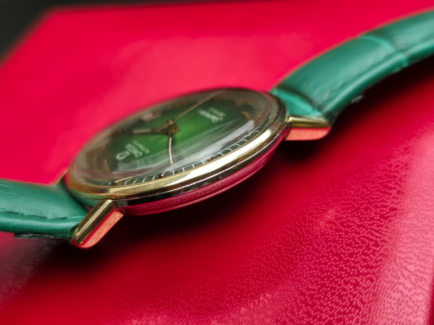 Vintage Omega Seamaster Deville Stunning 18k Gold Bezel Automatic Watch + Box