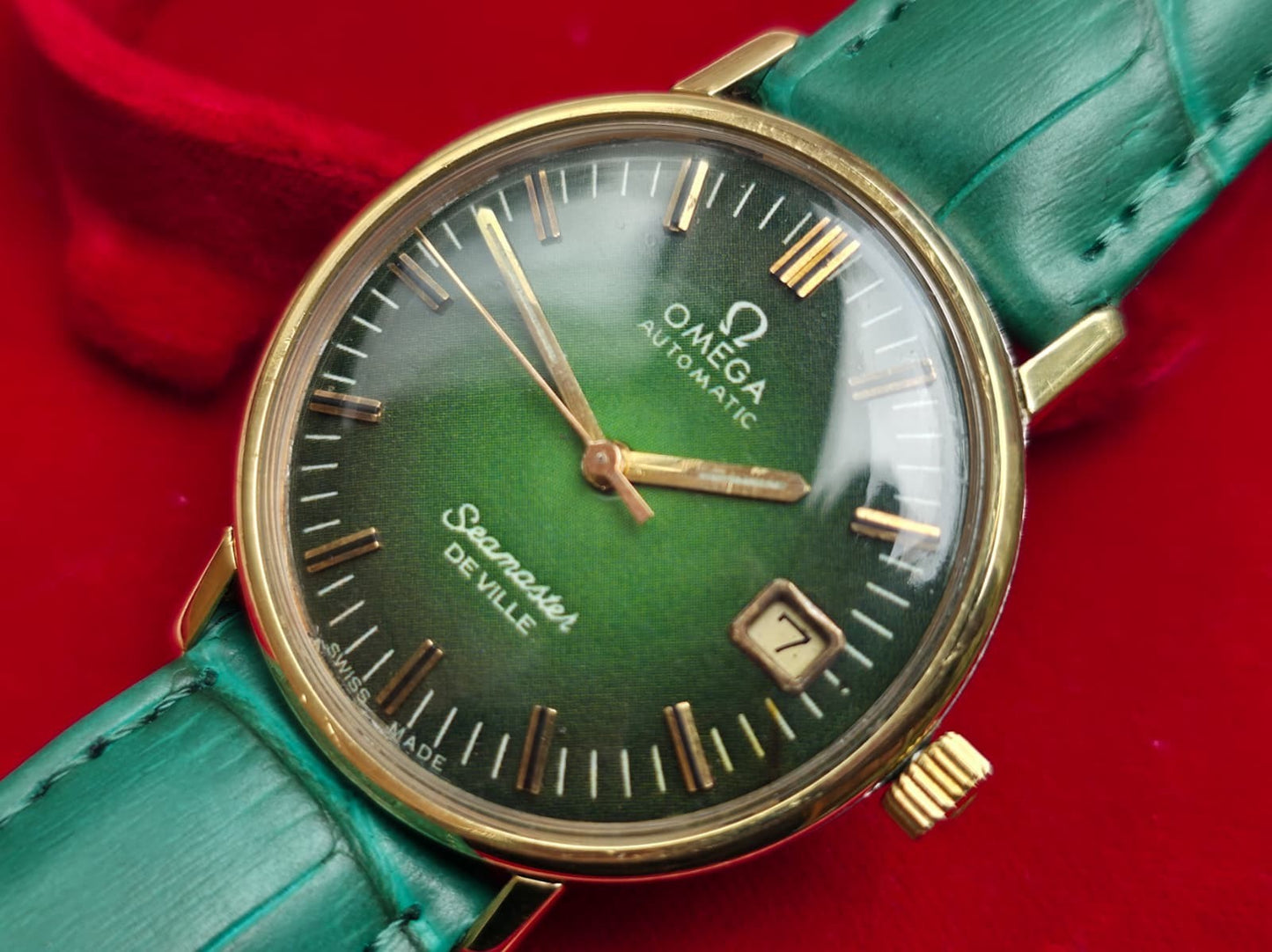 Vintage Omega Seamaster Deville Stunning 18k Gold Bezel Automatic Watch + Box