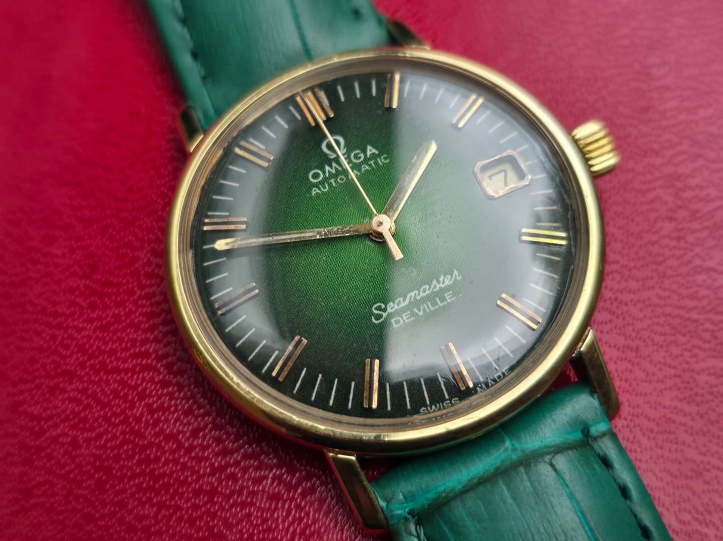 Vintage Omega Seamaster Deville Stunning 18k Gold Bezel Automatic Watch + Box