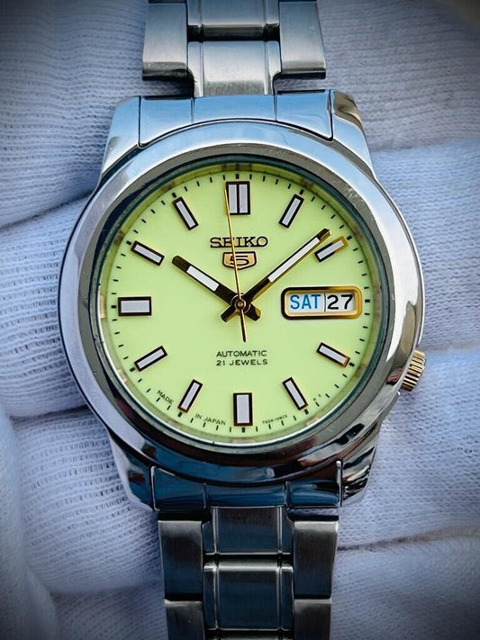 Seiko 5 Automatic 21 Jewels Radium Dial, 7S26-02W0 39mm Men’s Watch - Grab A Watch Co