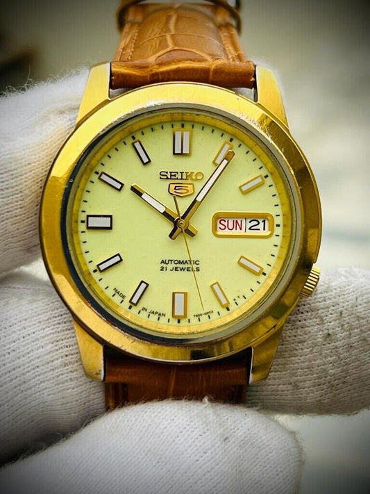 Seiko 5 Automatic 21 Jewels Radium Dial 7S26-02W0 39mm Men’s Watch - Grab A Watch Co