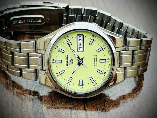 Seiko 5 Automatic 21 Jewels Radium Dial 7S26-03E0, Japan 36mm