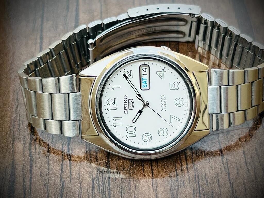 Seiko 5 Automatic 21 Jewels White Dial 7S26-0550 Gents Watch Japan 36mm - Grab A Watch Co