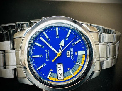 Seiko 5 Automatic Blue Racer Dial 21 Jewels 38mm Ref:7s26/02w0 Made In Japan - Grab A Watch Co