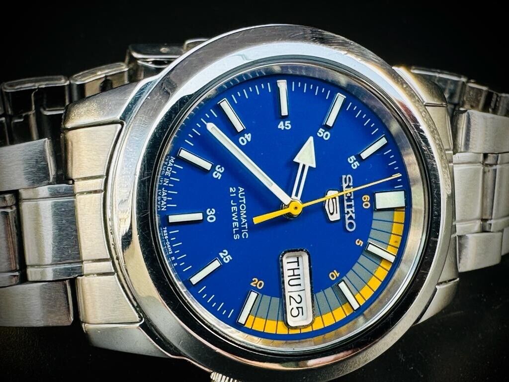 Seiko 5 Automatic Blue Racer Dial 21 Jewels 38mm Ref:7s26/02w0 Made In Japan - Grab A Watch Co