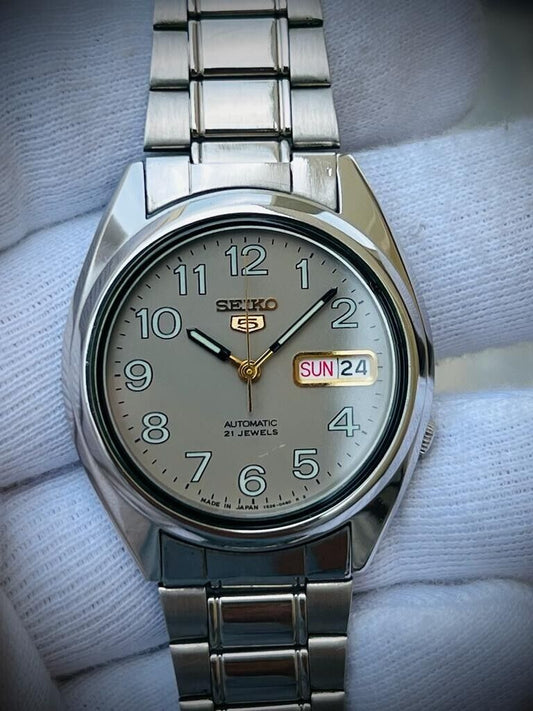 Seiko 5 Automatic Grey Dial 21 Jewels 37mm Ref:7S26-3180 Made In Japan - Grab A Watch Co