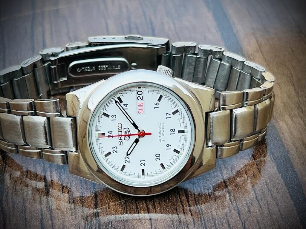 Seiko 5 Automatic White Dial 21 Jewels 35mm 7s26 02v0 Japan Made Gents Watch - Grab A Watch Co