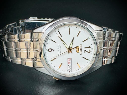 Seiko 5 Automatic white dial 21 Jewels 38mm Ref 7s26/03B0 Made in Japan - Grab A Watch Co