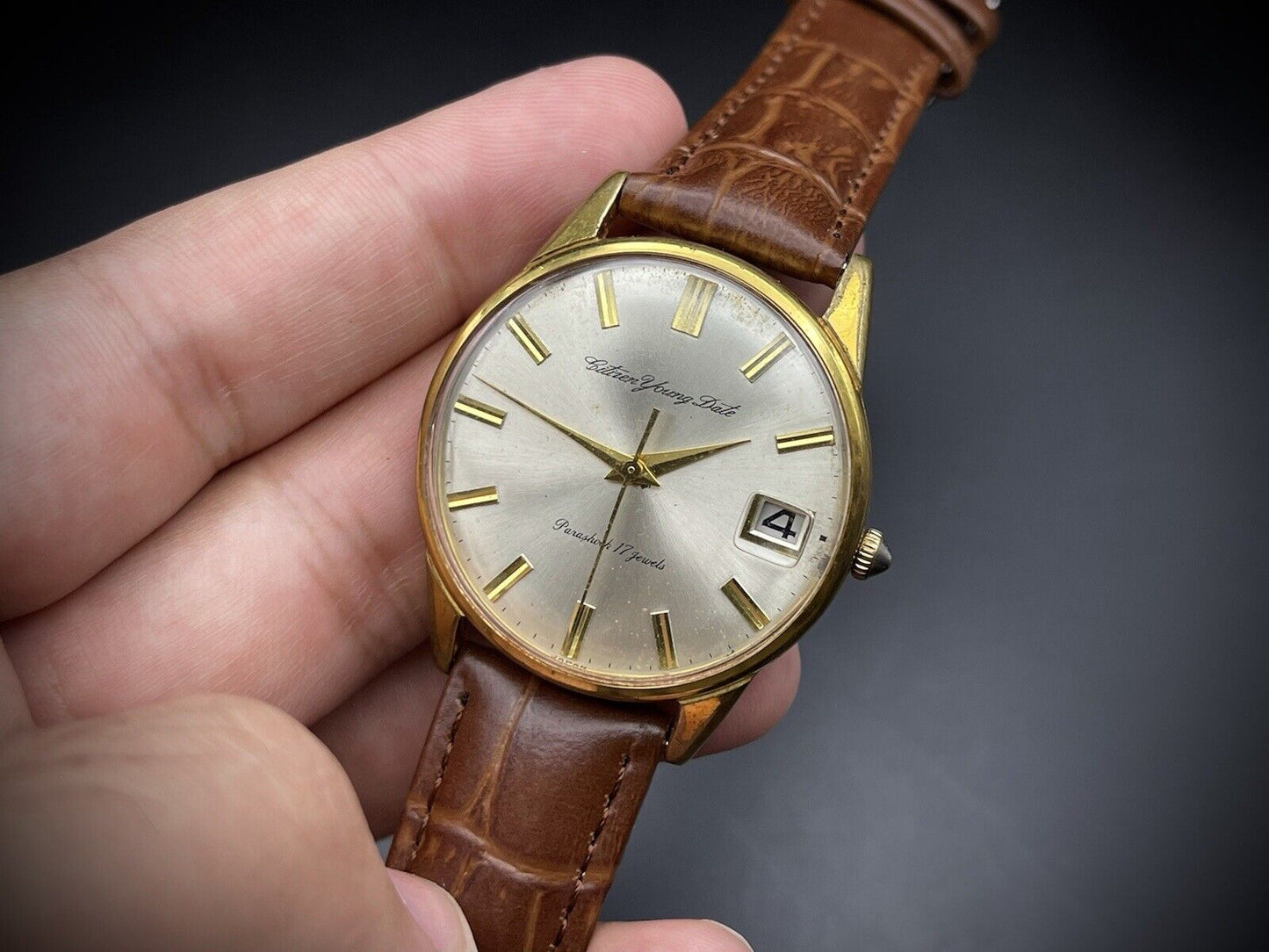 Vintage Citizen Young Date Gold 17J Parashock HD514811 Manual Wind Gents Watch - Grab A Watch Co