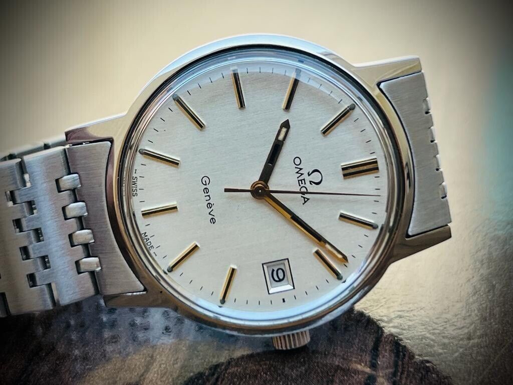 Vintage Omega Geneve Manual Wind 35mm Silver Dial 136.0102 Gents Watch Cal.1030 - Grab A Watch Co