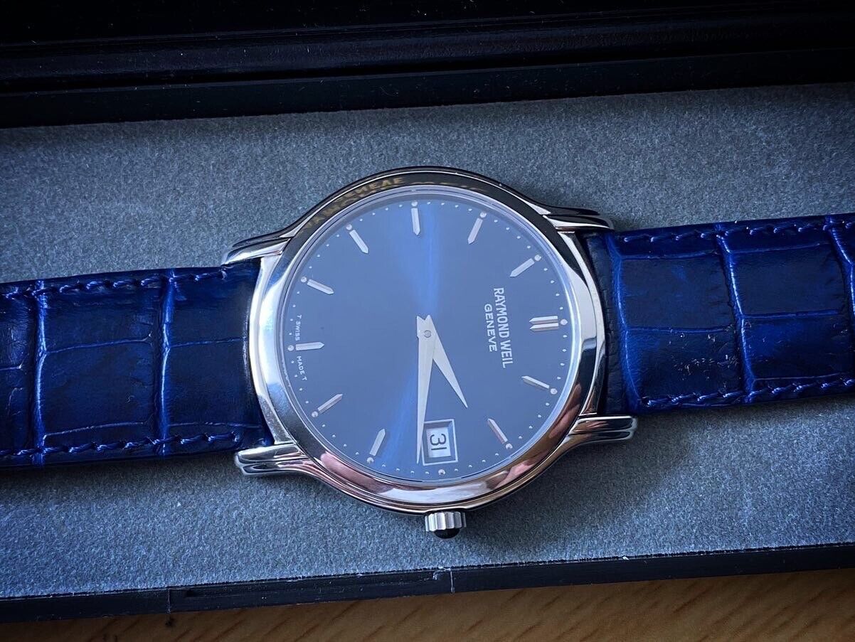 Vintage Raymond Weil 5569 Quartz Blue Dial Slim Gents Watch, Swiss With Box - Grab A Watch Co