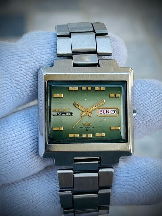 Vintage Seiko 5 Actus SS Automatic Mens Watch 36mm Green TV Dial 6106-5530 - Grab A Watch Co