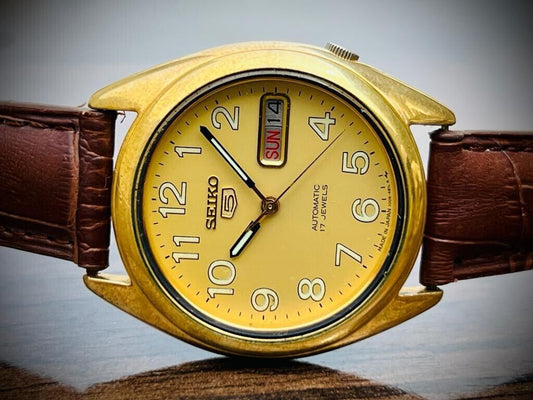 Vintage Seiko 5 Automatic 21 Jewels Gold Dial Men's Watch 37mm - Grab A Watch Co