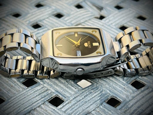 Vintage Seiko 5 Automatic 23 Jewels Brown Diamond Dial Ref:6309-528A, Japan 36mm - Grab A Watch Co