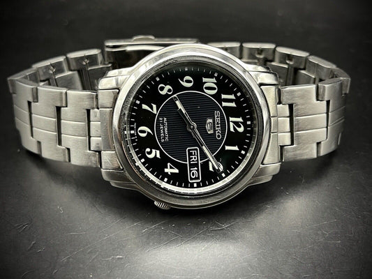 Vintage Seiko 5 Black Dial 37mm 7r26 Gents Watch, Japan made, Perfect Gift Watch - Grab A Watch Co