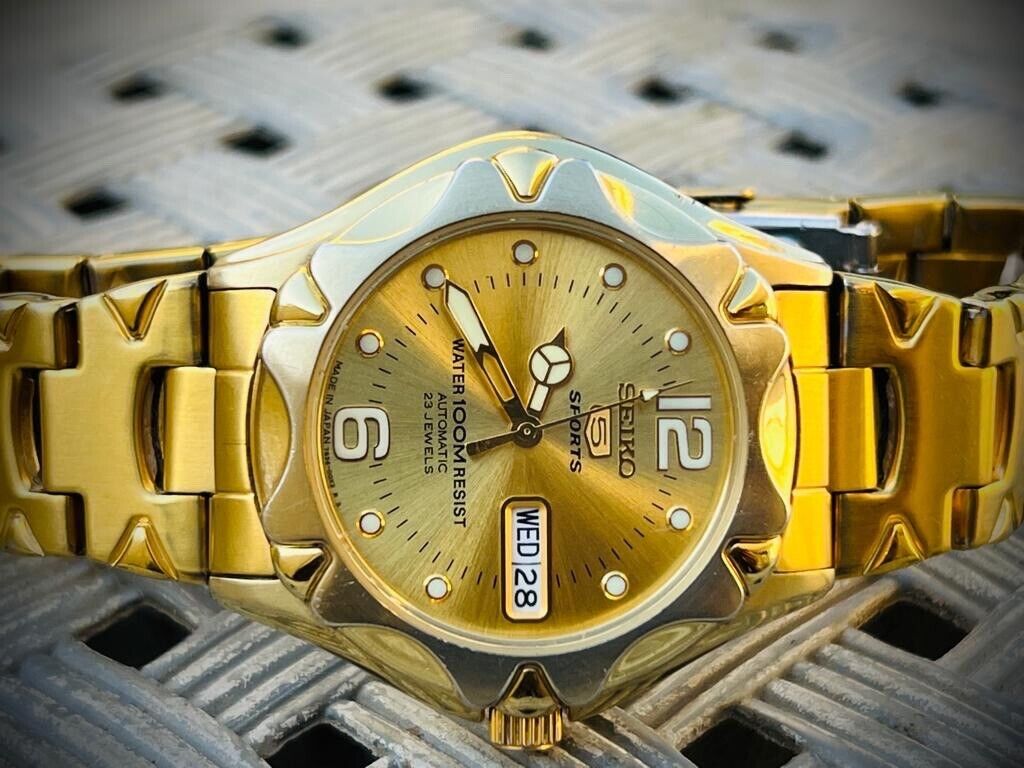 Vintage Seiko 5 Sports 100m 23 Jewels 7S36-00M0 Gents Watch, Japan made 38mm - Grab A Watch Co