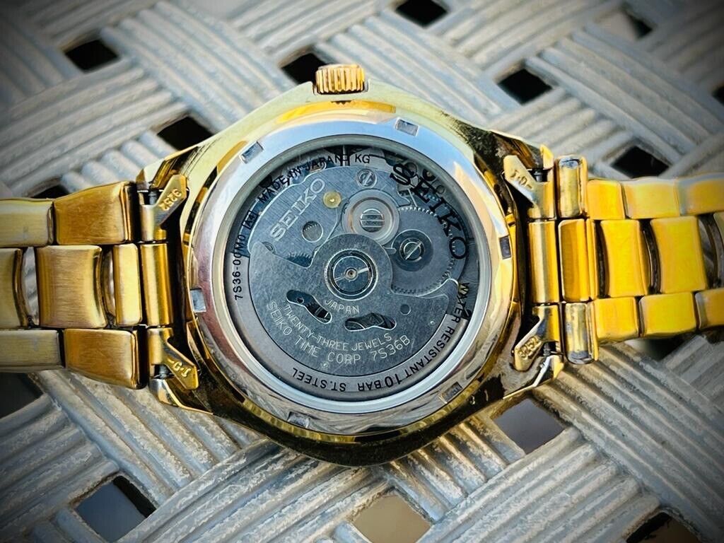 Vintage Seiko 5 Sports 100m 23 Jewels 7S36-00M0 Gents Watch, Japan made 38mm - Grab A Watch Co