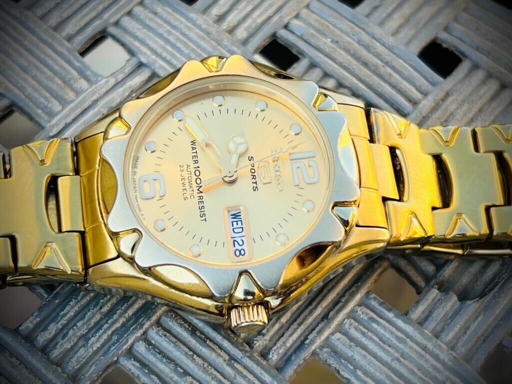 Vintage Seiko 5 Sports 100m 23 Jewels 7S36-00M0 Gents Watch, Japan made 38mm - Grab A Watch Co