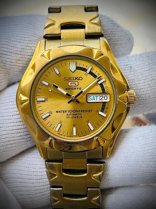 Vintage Seiko 5 Sports 100m 23 Jewels 7S36-00M0 Gents Watch, Japan made 38mm UFO - Grab A Watch Co
