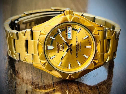 Vintage Seiko 5 Sports 100m 23 Jewels 7S36-00M0 Gents Watch, Japan made 38mm UFO - Grab A Watch Co