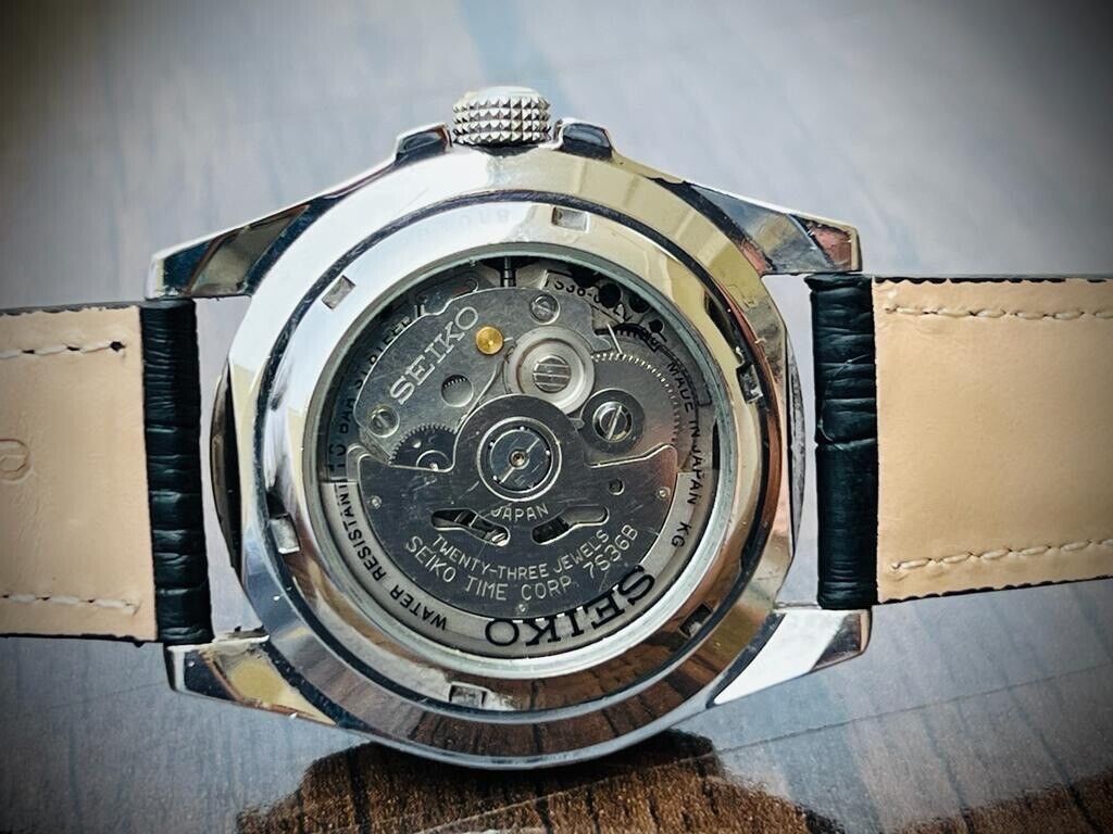 Vintage Seiko 5 Sports 100m 23 Jewels 7S36 Gents Watch, Japan made 41mm - Grab A Watch Co