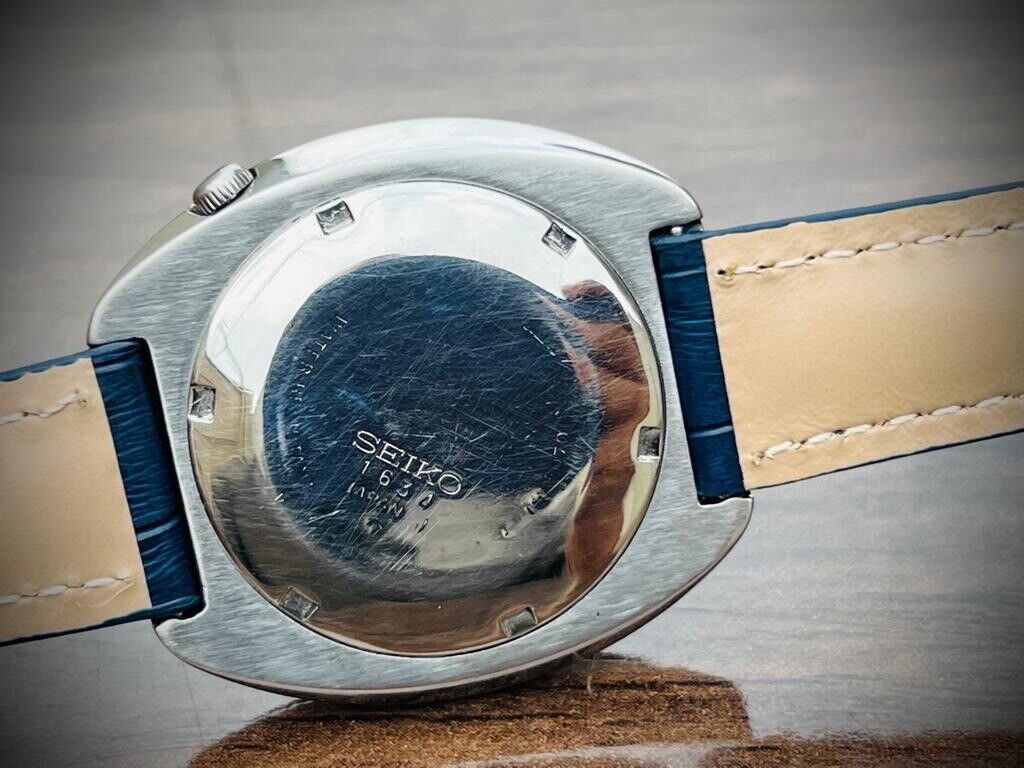 Vintage Seiko 5 Sports Blue dial 21 Jewels 40mm Made In Japan 6319-8070 - Grab A Watch Co