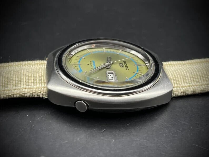 Vintage Seiko 5 Sports Military Green Dial 40mm Gents Watch, Japan made - Grab A Watch Co