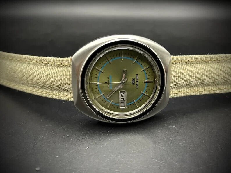 Vintage Seiko 5 Sports Military Green Dial 40mm Gents Watch, Japan made - Grab A Watch Co