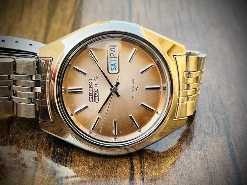 Vintage Seiko Actus 21 Jewels Salmon Dial Automatic 7019-7060 Japan 38mm - Grab A Watch Co