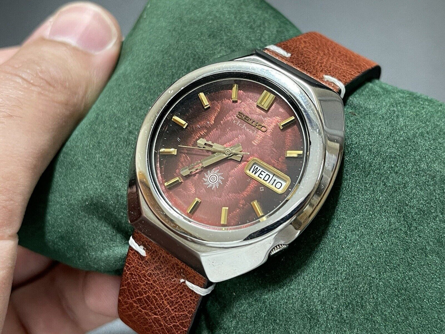 Vintage Seiko Advan 6106-7710 Rare Dial, 37mm Automatic Mens Watch, Japan Made - Grab A Watch Co