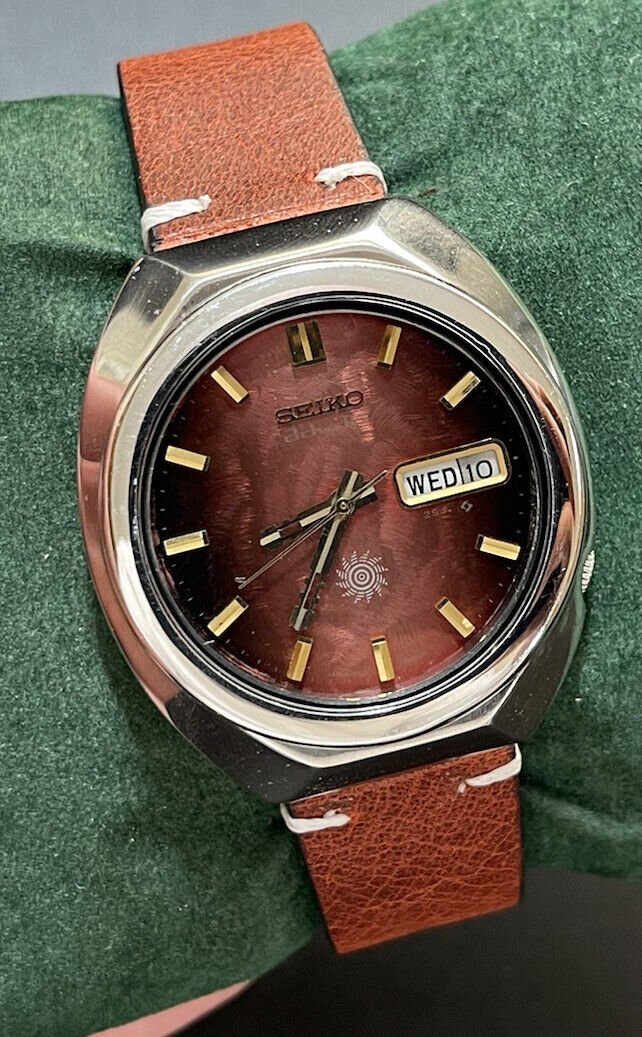 Vintage Seiko Advan 6106-7710 Rare Dial, 37mm Automatic Mens Watch, Japan Made - Grab A Watch Co