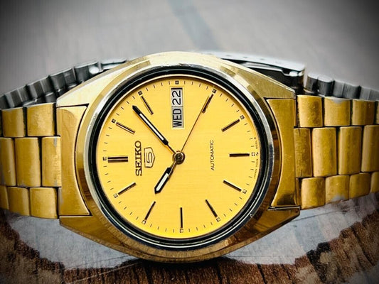 Vintage Seiko Automatic All Gold 7009-3041 Men’s Watch 38mm, Japan Made - Grab A Watch Co