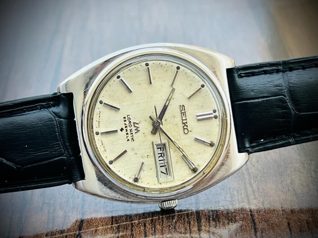 Vintage Seiko LM Lord Matic 23 Jewels Automatic 5606-7050 Mens Watch, 35mm - Grab A Watch Co