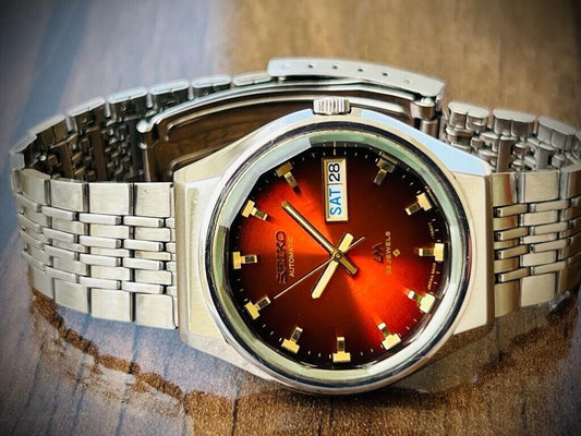 Vintage Seiko LM Red Dial 23 Jewels Automatic 5606-7320 Mens Watch 36mm, RARE - Grab A Watch Co