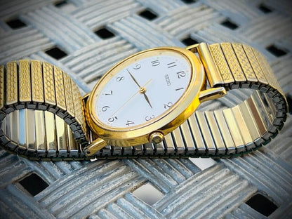 Vintage Seiko Quartz White Dial 34mm Mens Watch, 2G28-6100 Made in Japan - Grab A Watch Co