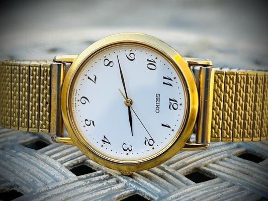 Vintage Seiko Quartz White Dial 34mm Mens Watch, 2G28-6100 Made in Japan - Grab A Watch Co