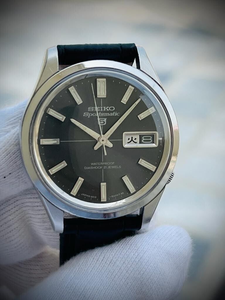 Vintage Seiko Sportsmatic 6619-8110 Automatic Gents Watch Japan 37mm - Grab A Watch Co